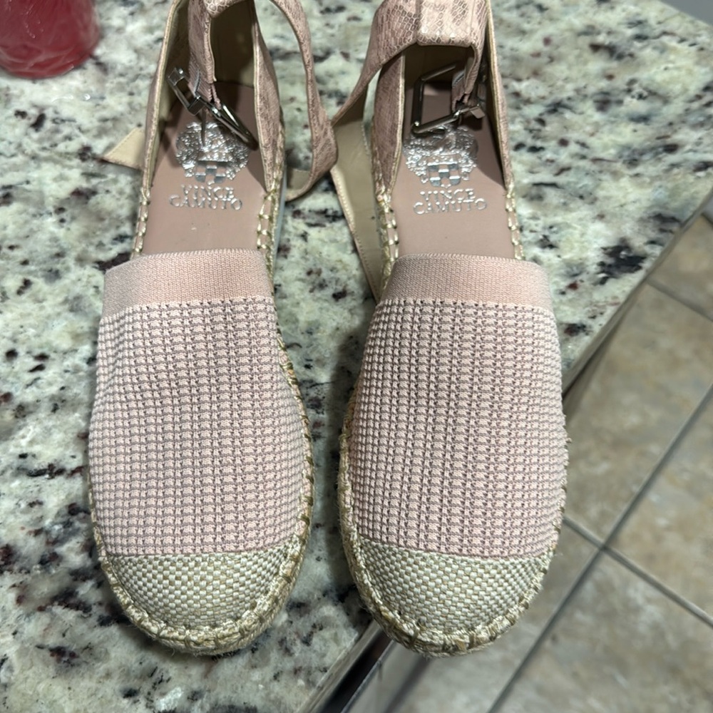 Vince Camuto VP-Barrie Platform Ankle Strap Espadrille Animal Print Sandal 81/2